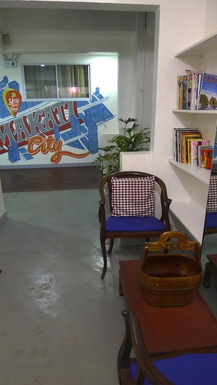 Lokal Hostel Makati City Esterno foto