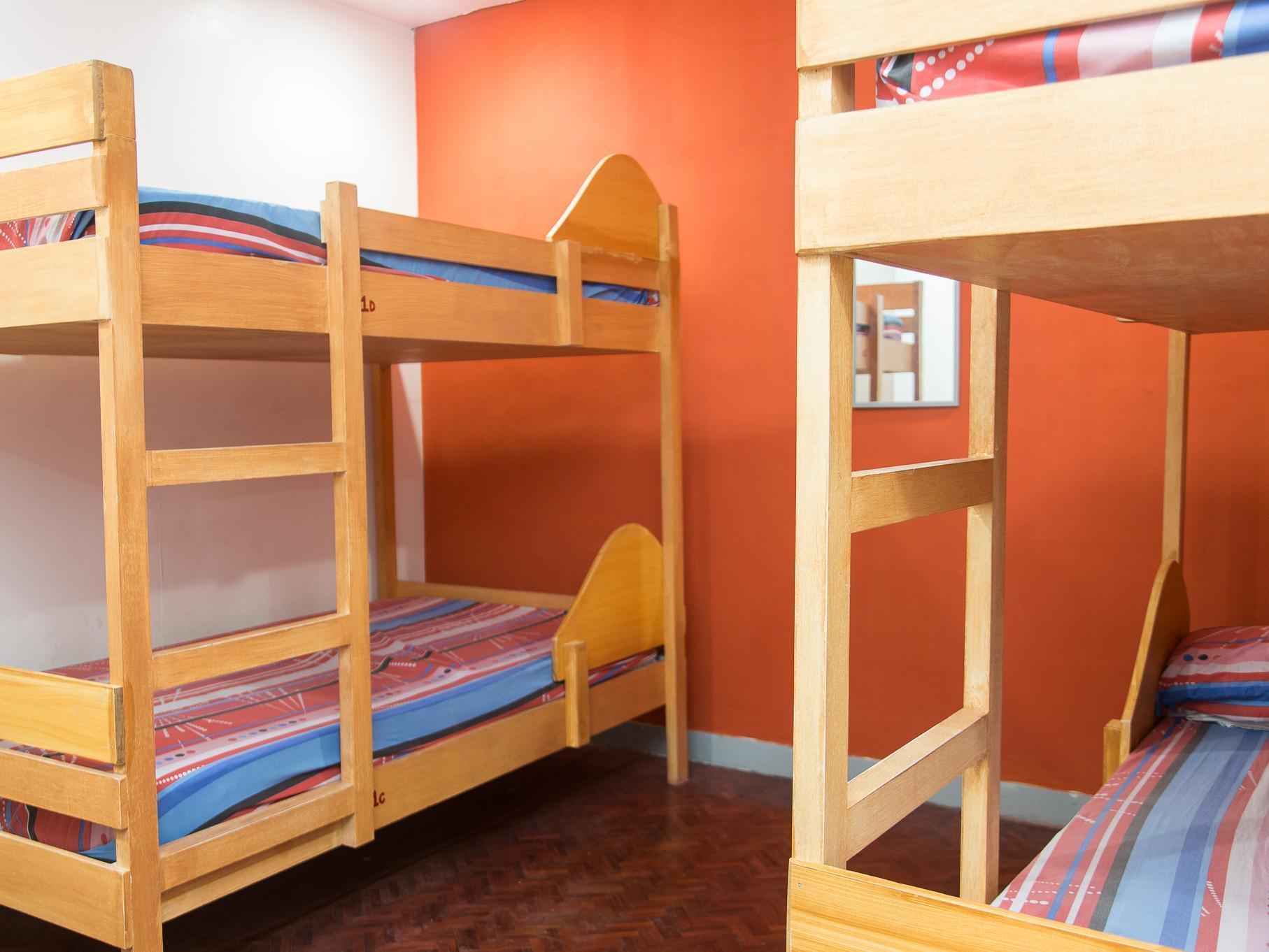 Lokal Hostel Makati City Esterno foto
